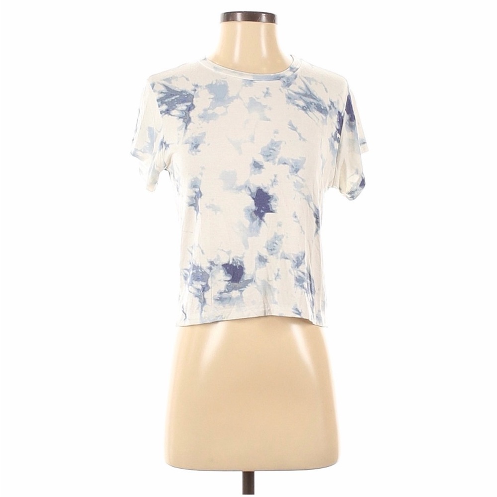Me to We White and Blue Tie-Dye Crop Top
